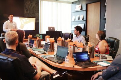 suivre une formation en communication